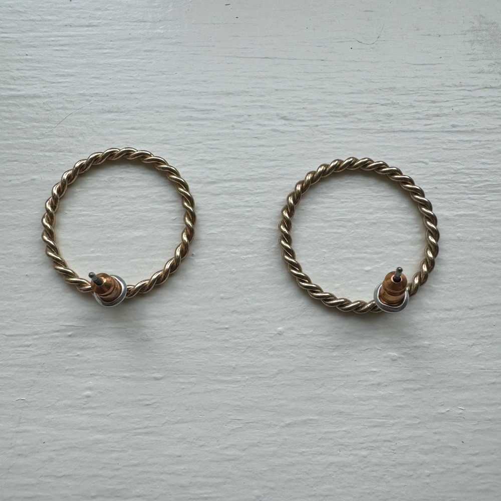 H&M Loop Earrings - Picture 4 of 4